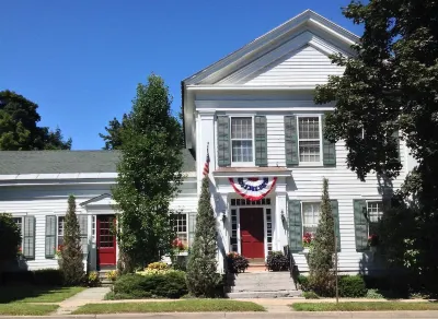 The White House Inn Hotels near County Forest