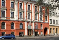 Hotel Astor Hoteles cerca de Wärtsilä Wasa Pilot Power Plant