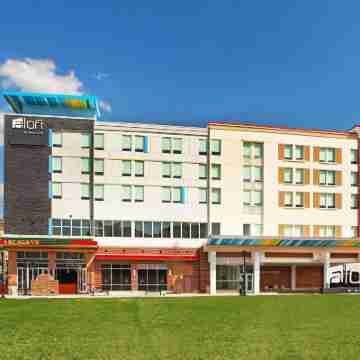 Aloft Richmond West Short Pump Hotel Exterior