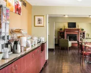 Quality Inn Hotels in Спрингфилд Тауншип