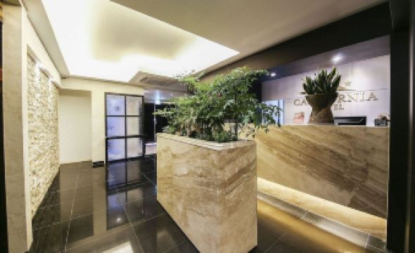 3. 캘리포니아호텔..