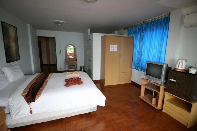 รูปภาพของบีชฟรอนต์ โฮเต็ล ชะอำ