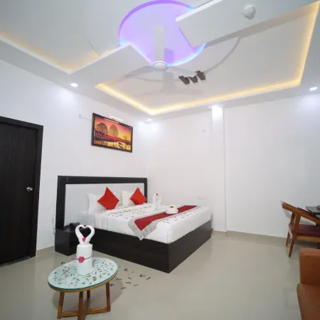 The Hotel Paradise