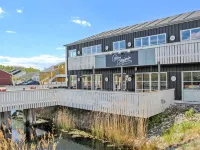 "Jænis" - 10m from the sea