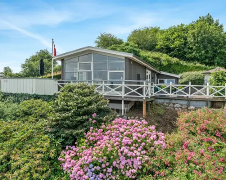 "Haraldina" - 350m to the Fjord โรงแรมในAabenraa