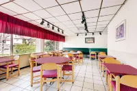 Travelodge by Wyndham Chambersburg Hotels in Chambersburg
