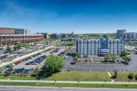 Days Hotel by Wyndham University Ave SE Hotels in der Nähe von University Recreation and Wellness Center