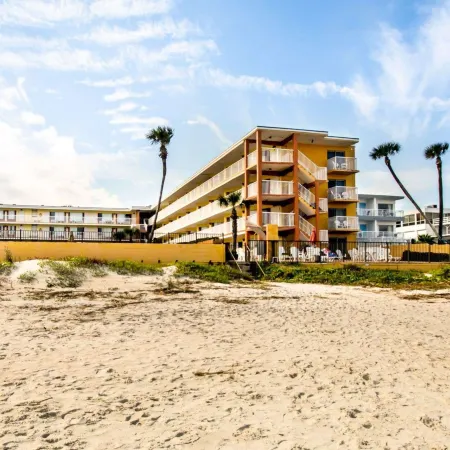 Comfort Inn & Suites Ormond Beach Oceanfront