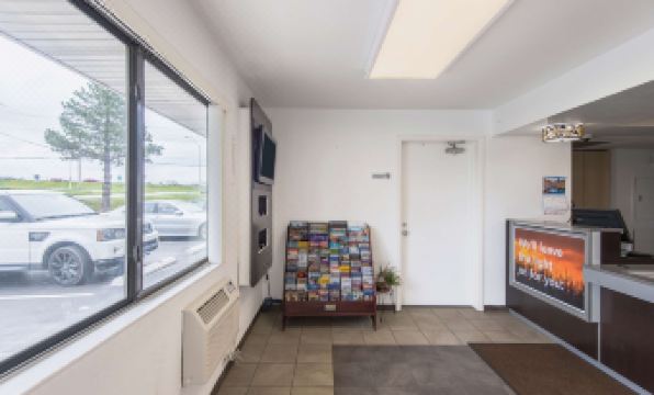 Motel 6 Kansas City, MO - Airport