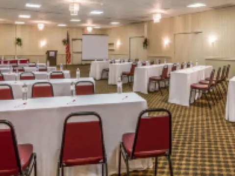 Ramada by Wyndham Triangle/Quantico Hotels in Triangle