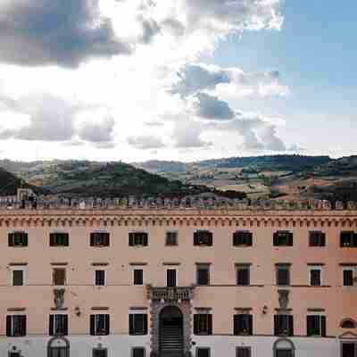 Castello Costaguti Hotel Exterior