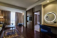 Radisson Blu Hotel, Yerevan Hotels near Ֆրանսիայի հրապարակ