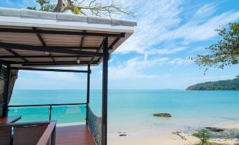 Koh Sirey Beachfront Pool Villa