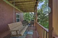 Game Room & Fire Pit: Picturesque Cabin in Murphy - Country Houses