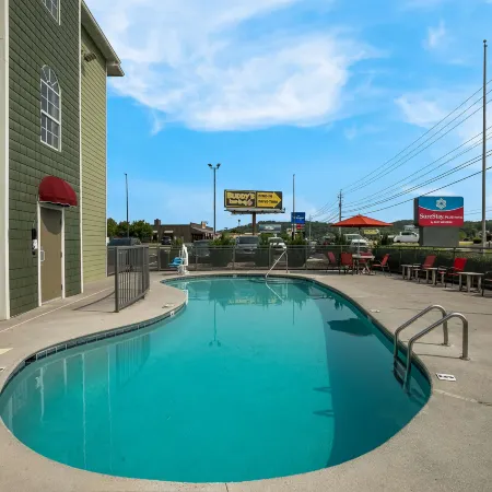 SureStay Plus Hotel by Best Western Sevierville
