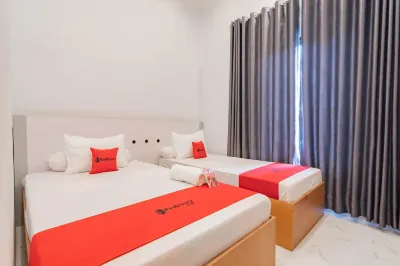 RedDoorz Syariah @ Tanggeung Hotel dekat Curug Luhur Cibinong