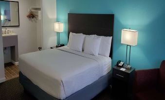 Travelodge by Wyndham Livonia/Canton/Novi Detroit Area