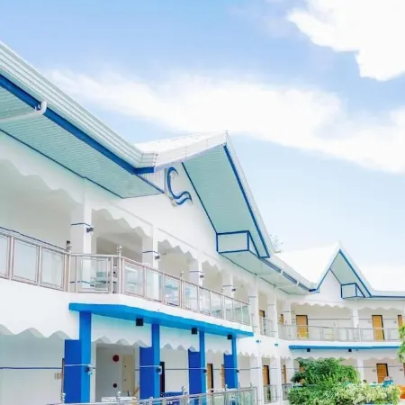 Santiago Cove Hotel and Restaurant
