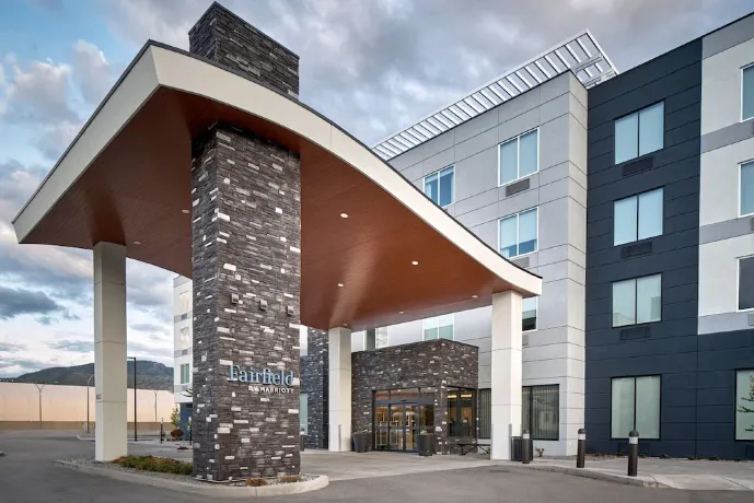 Fairfield Inn & Suites Penticton Hotels near 