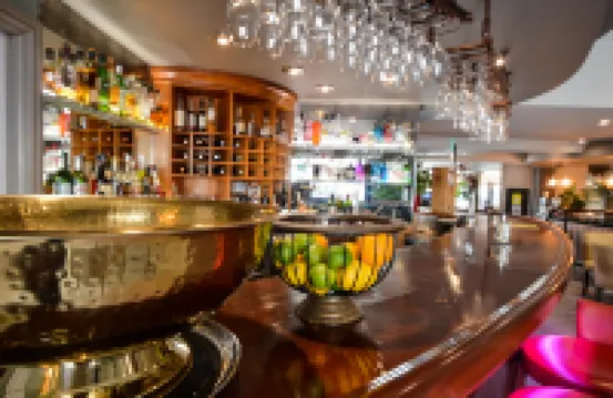 Pebble Beach Hotels in Barton on Sea