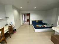 The Campus Hotels in Khlong Luang