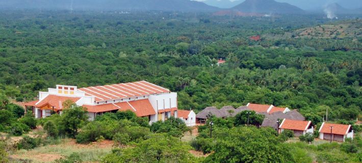 Kadambavanam Ethnic Village Resort Hotel a Madurai