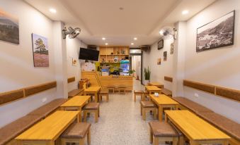 Nguyen Tai Hostel & Coffee Da Lat
