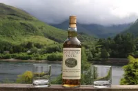 Loch Leven Hotel & Distillery - con vista montagne