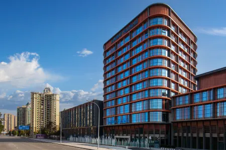 Fairfield by Marriott Chongqing Yongchuan Отели рядом с достопримечательностью «College of Science and Technology， Chongqing University»