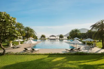 Nha Trang Marriott Resort & Spa, Hon Tre Island Hotels in der Nähe von Computer Training Center Nasa