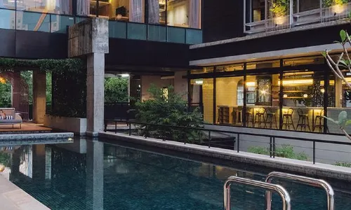Kloe Hotel