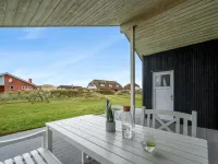 "Elnur" - 100m from the Sea