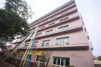 Hotel River Các khách sạn ở 