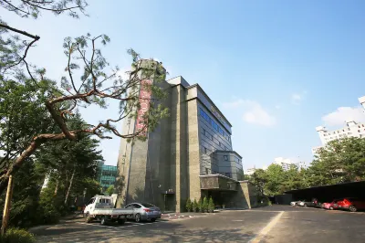 Namyangju Gold Hotel Hotels near Surak Sumak Chicken