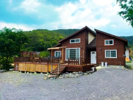 Changnyeong Gabirigil Pension