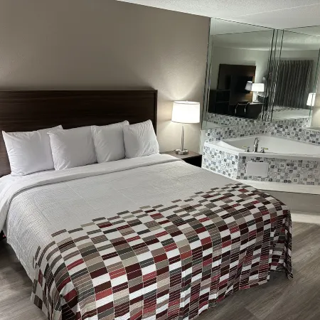 Red Roof Inn Charleston - Dunbar