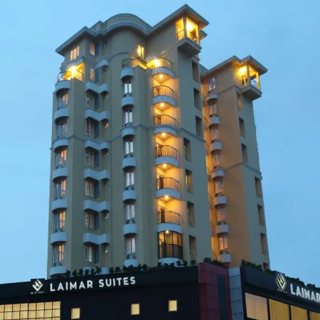 Laimar Suites Отели рядом с достопримечательностью «Больница «Астер-Медсити»»