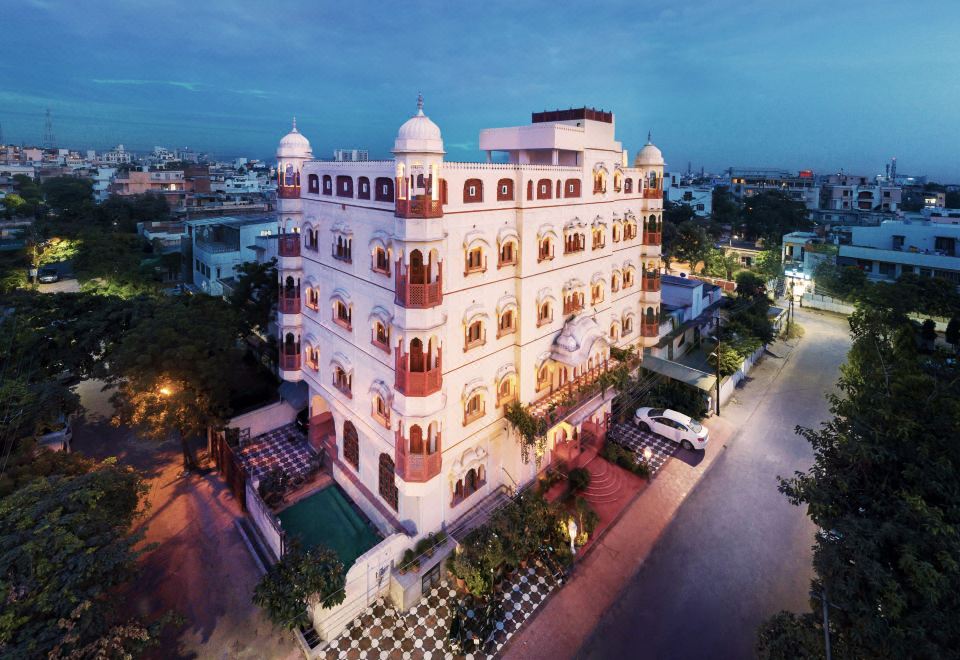 hotel overview picture