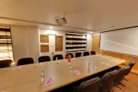 Hotel Royale Ambience فنادق في رايبور