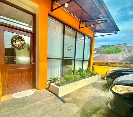 Batu Emas Inn Timika Отели в г. Тимика