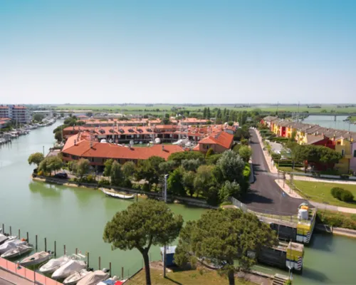 Homely Flat with Shared Pool Hotels in Caorle
