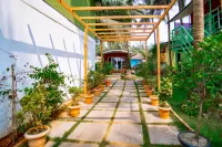 The Tito's Orange Sky Agonda Beach Resort - Parkering