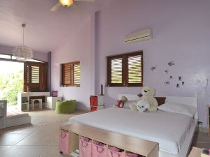 Seaside villa with housekeeping staff - Las Terrenas