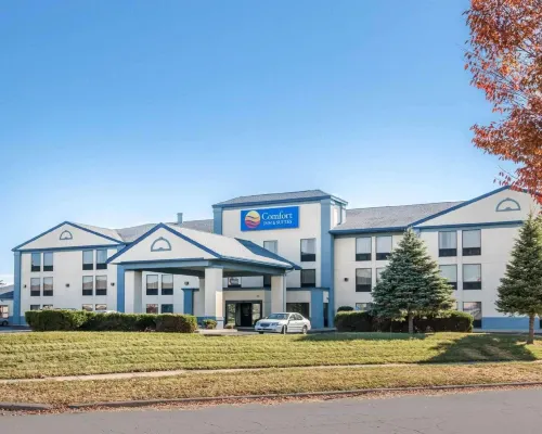 Comfort Inn & Suites Maumee - Toledo I80-90 Hotels in Maumee