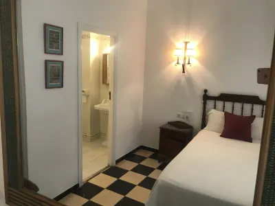 Hostal Cas Bombu