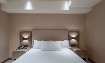 HanTing Hotel (Nanjing Fuqiao Subway Station Future City)