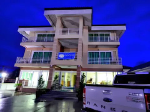 Laksasuk House Hotels in Mae Sot