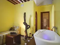 Abbazia de Luxe Các khách sạn gần Phòng trưng bày nghệ thuật A Plus A Gallery