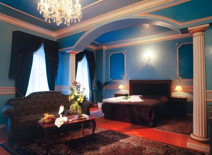Hotel Renesance Krasna Kralovna