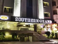 Hotel Southern Grand カナカドゥルガ寺院周辺のホテル